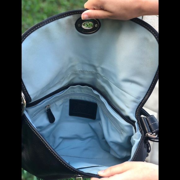 COACH BLACK LEATHER HOBO BUCKLE STRAP BAG - Picture 6 of 10